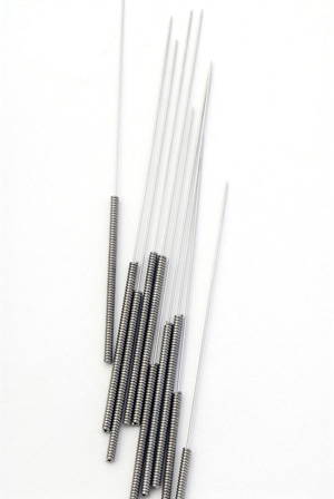 A photo of commonly used acupuncture needles.